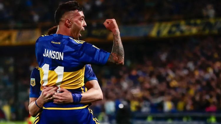Lucas Janson festeja el gol de Boca Juniors