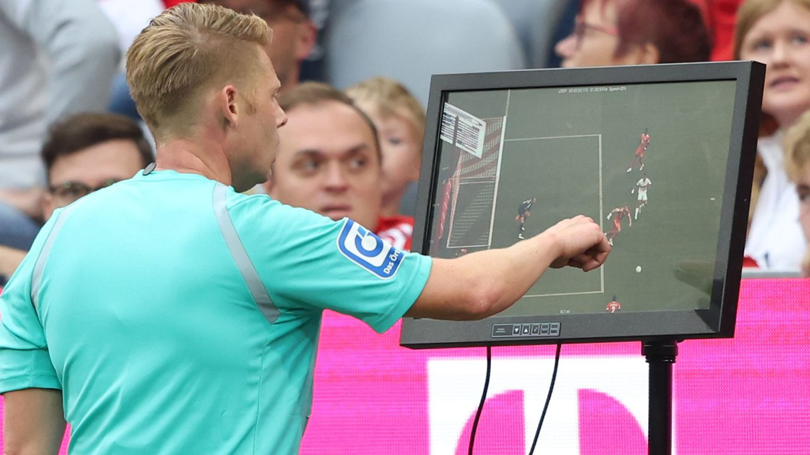 La novedosa decisión con el VAR que podría darse en el fútbol de Alemania