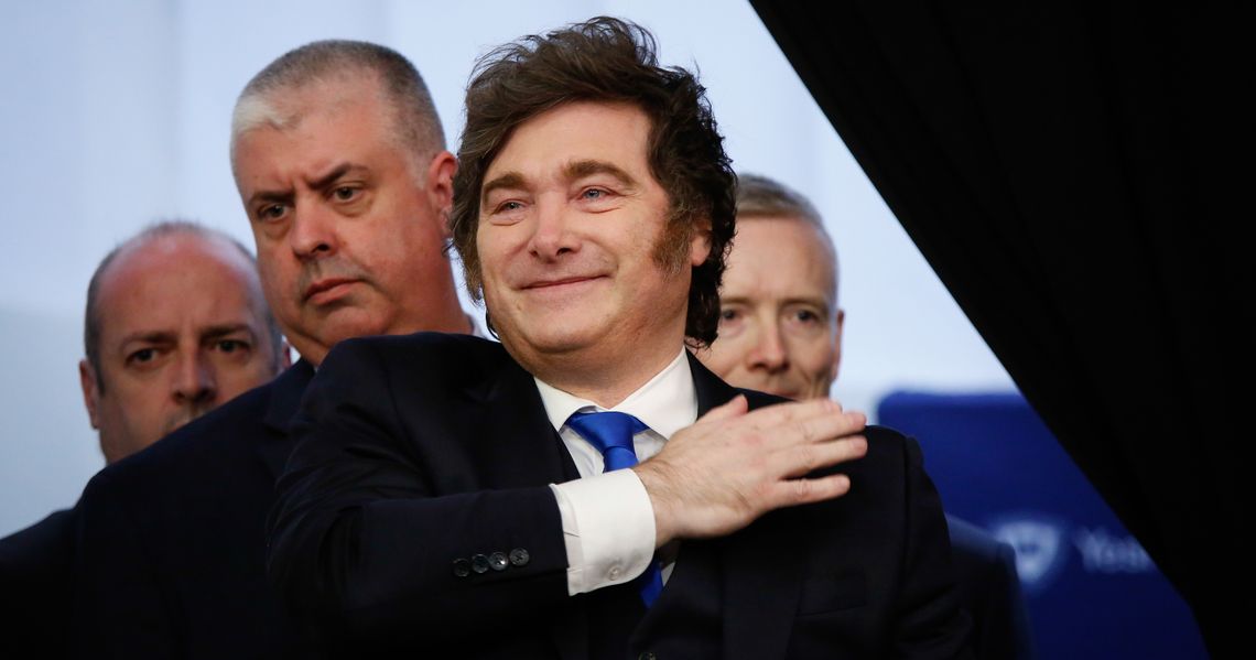 Milei irá al acto junto con su hermana Karina y funcionarios de su gobierno.