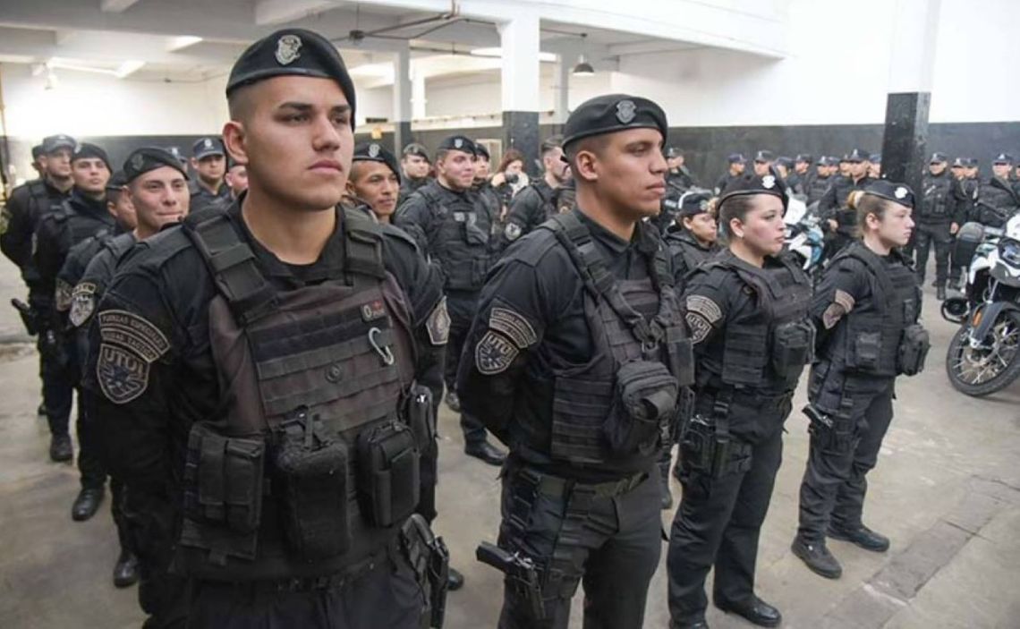 Kicillof le dará a Rosario 400 efectivos de la Unidad Táctica de Operaciones Inmediatas.