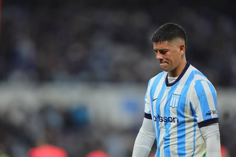 MARCOS ROJO SE AUSENTÓ EN LAS PRÁCTICAS ¿VOLVERÁ A ESTUDIANTES? Marcos Rojo se plantó en Racing: no se entrenó y pidió irse a Estudiantes