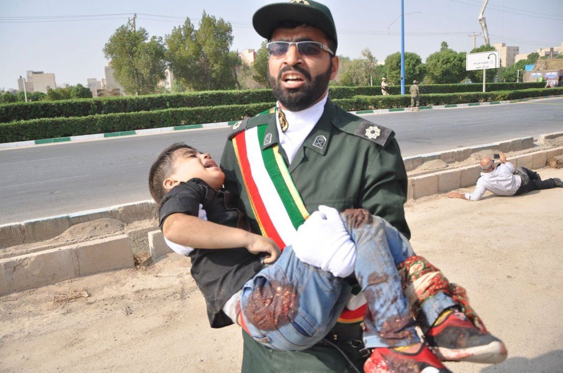 Irán promete una respuesta terrible por el atentado que causó 29 muertes reivindicado por Estado Islámico