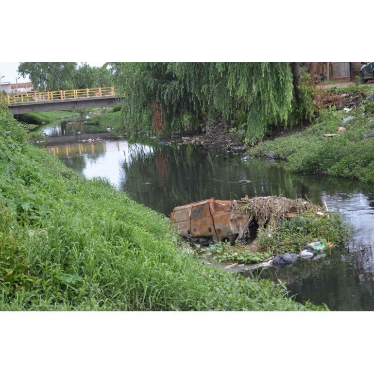 Inundaciones: limpiarán 20 arroyos del Conurbano por prevención