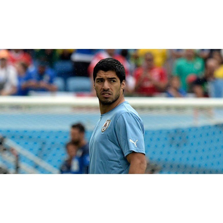 Suárez ya es jugador de Barcelona