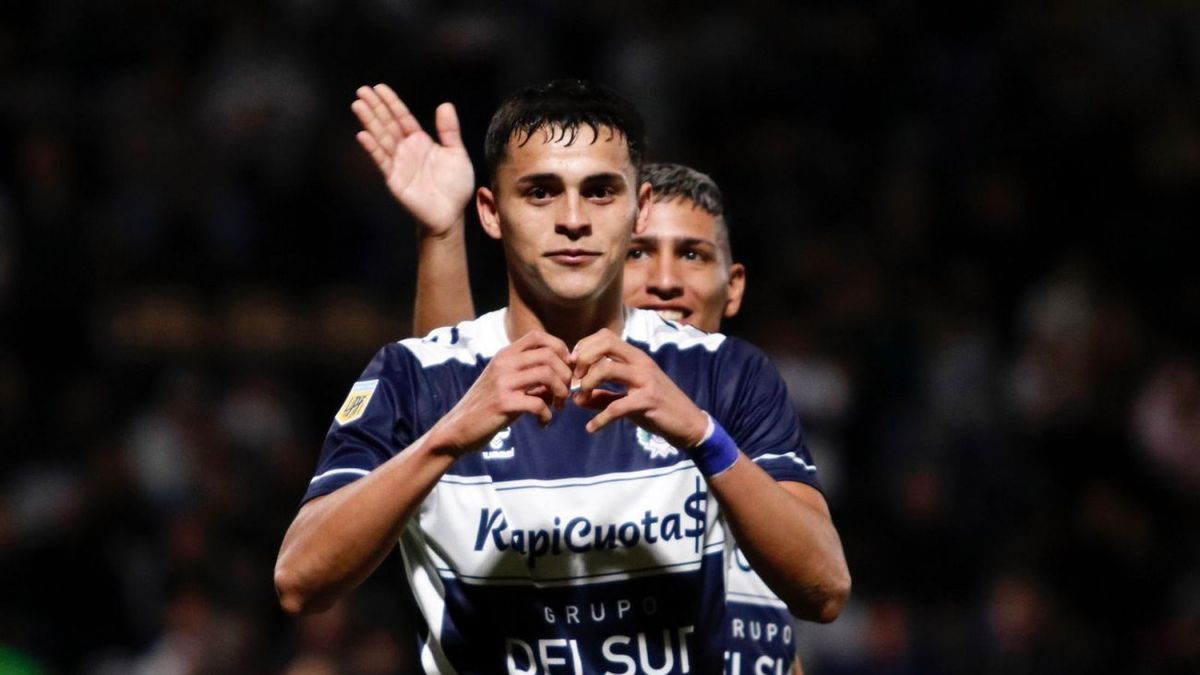 Ramón Sosa volvería a ser titular ante Newells