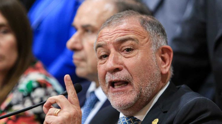 Luis Juez, contra Juan Schiaretti. 