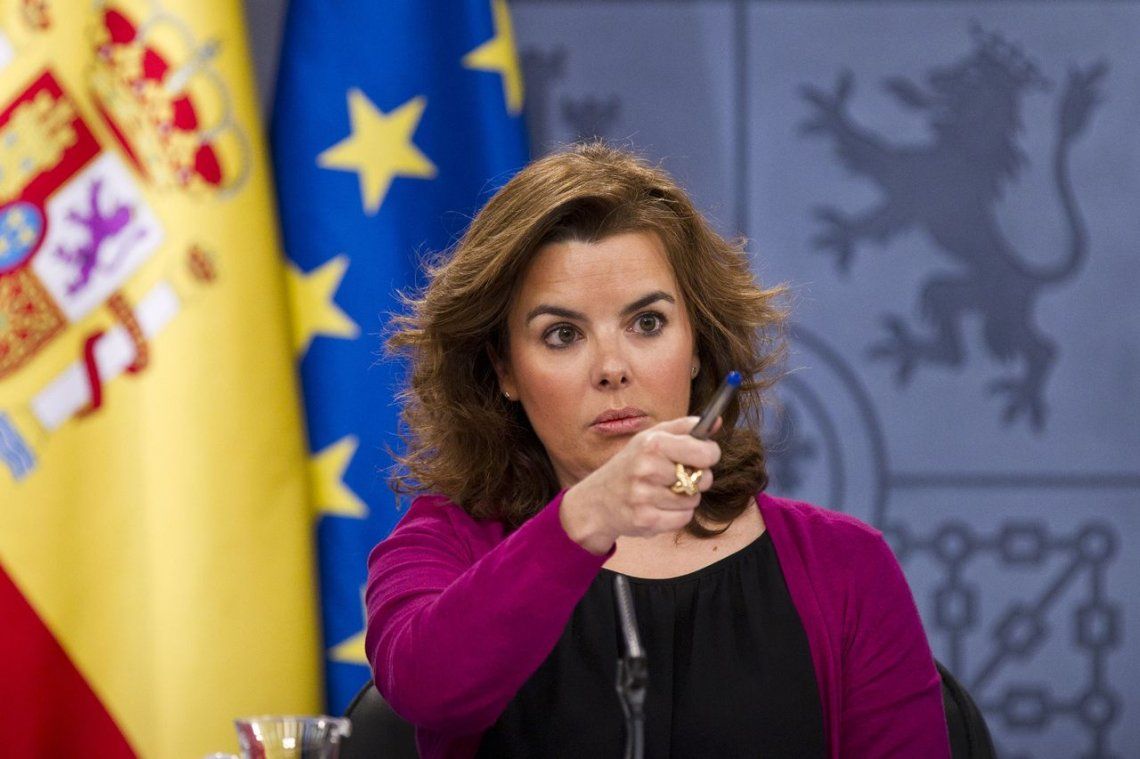 La vicepresidenta española asumió la presidencia del gobierno catalán