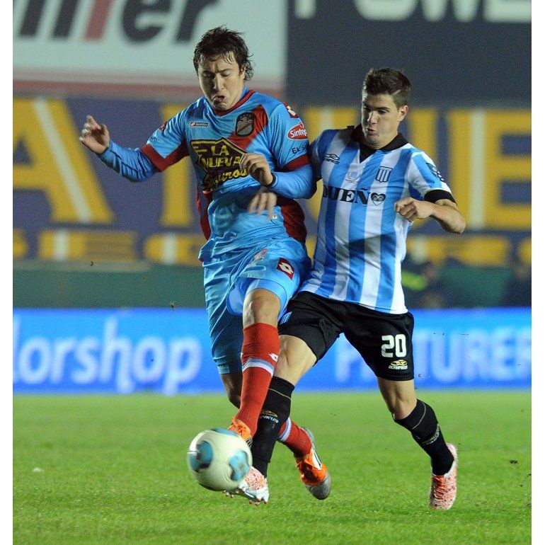 Racing perdió con Arsenal y volvió a decepcionar