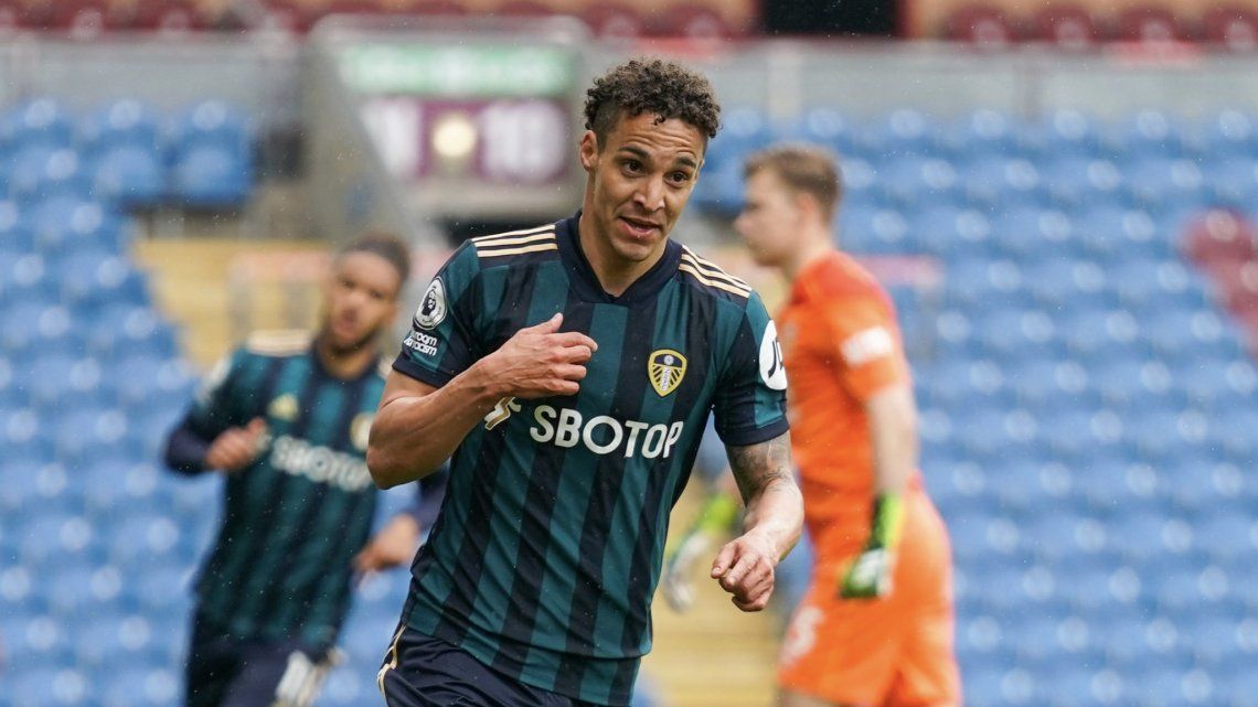 El español Rodrigo Moreno marcó por duplicado para el Leeds de Marcelo Bielsa
