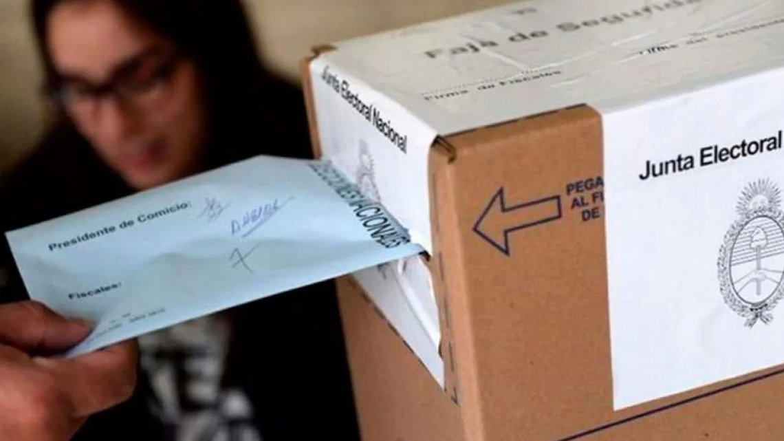 Santiago del Estero: más de 578 mil personas votarán mañana intendentes y concejales.