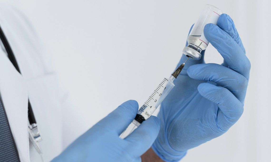 El Ministerio de Salud divulgó un informe sobre el porcentaje de contagios después de vacunarse.