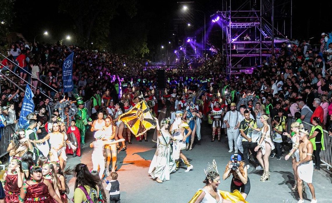 Suspenden tradicional carnaval en Longchamps por el contexto socioeconomico