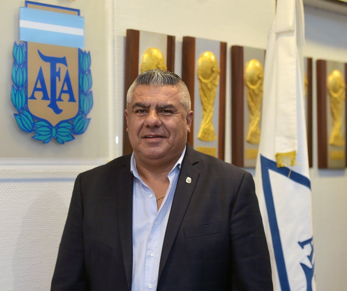 Claudio Tapia: Habrá fútbol en octubre sólo si la Nación autoriza