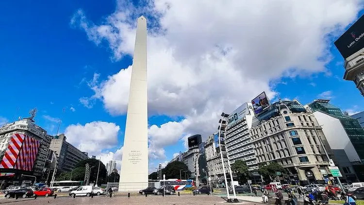 Cielo algo nublado y temperaturas bajas marcarán la jornada en la Ciudad de Buenos Aires.