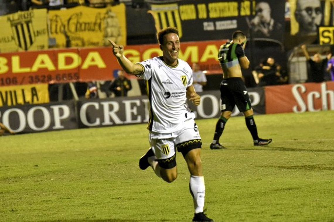 Almirante Brown se impuso con un gol de Nacho Colombini y por ahora manda en la Primera Nacional