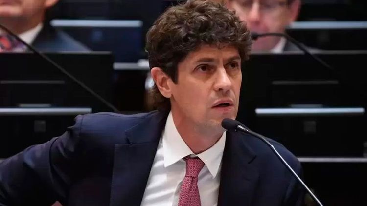 Martín Lousteau aseguró que Alejandro Fargosi se escapó del debate de candidatos en TN  