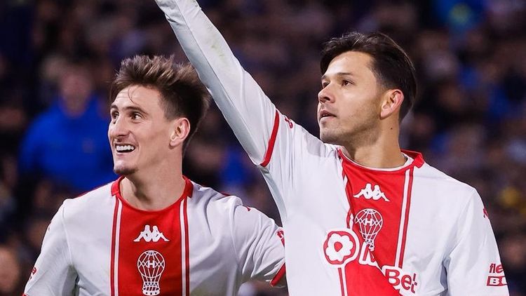 Huracán dio la gran sorpresa y eliminó a Boca en La Bombonera.