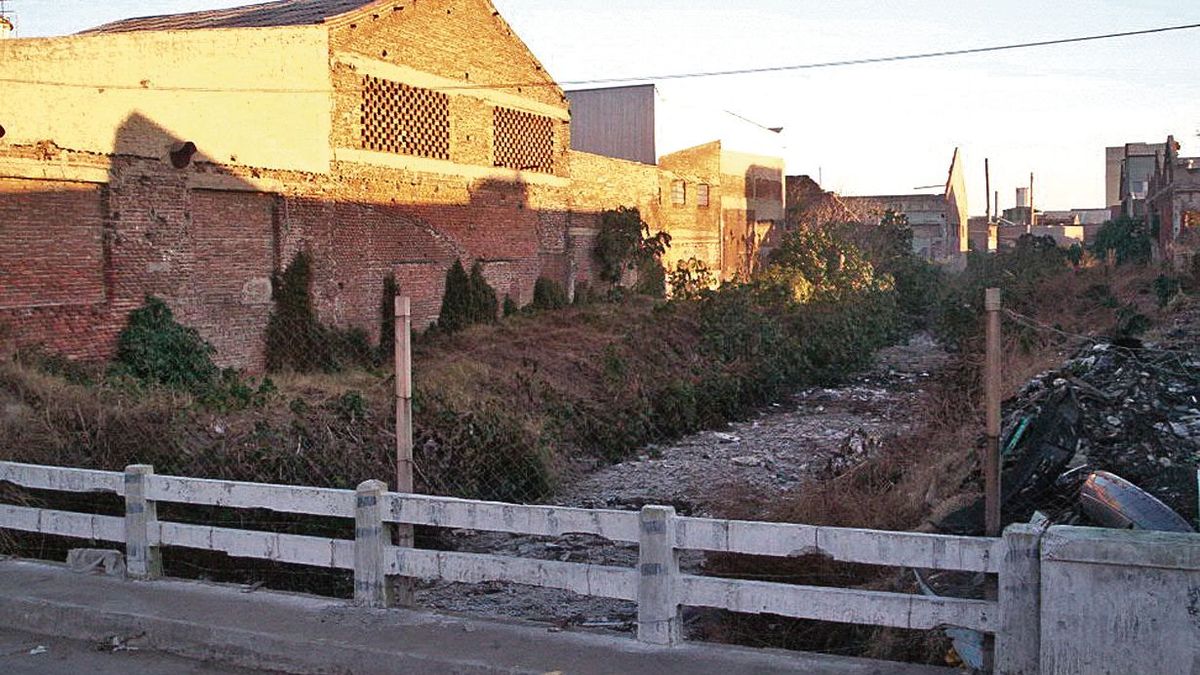 Avellaneda contaminación y riesgos por el arroyo Sarandí