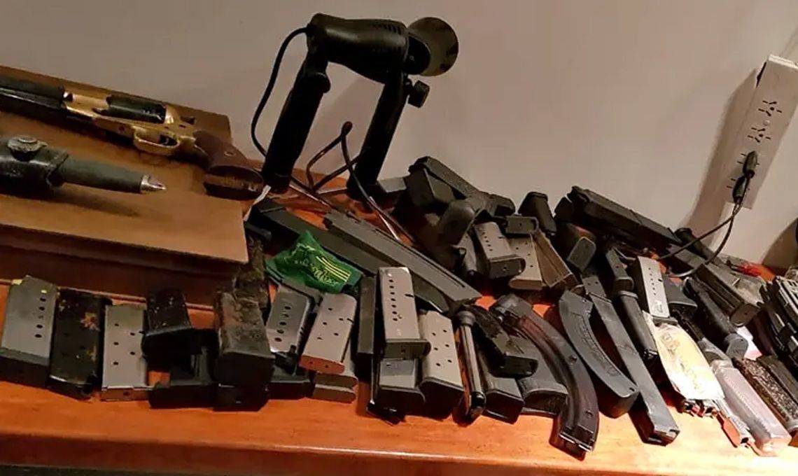 Hallaron 137 armas en la casa de Mauricio Yebra