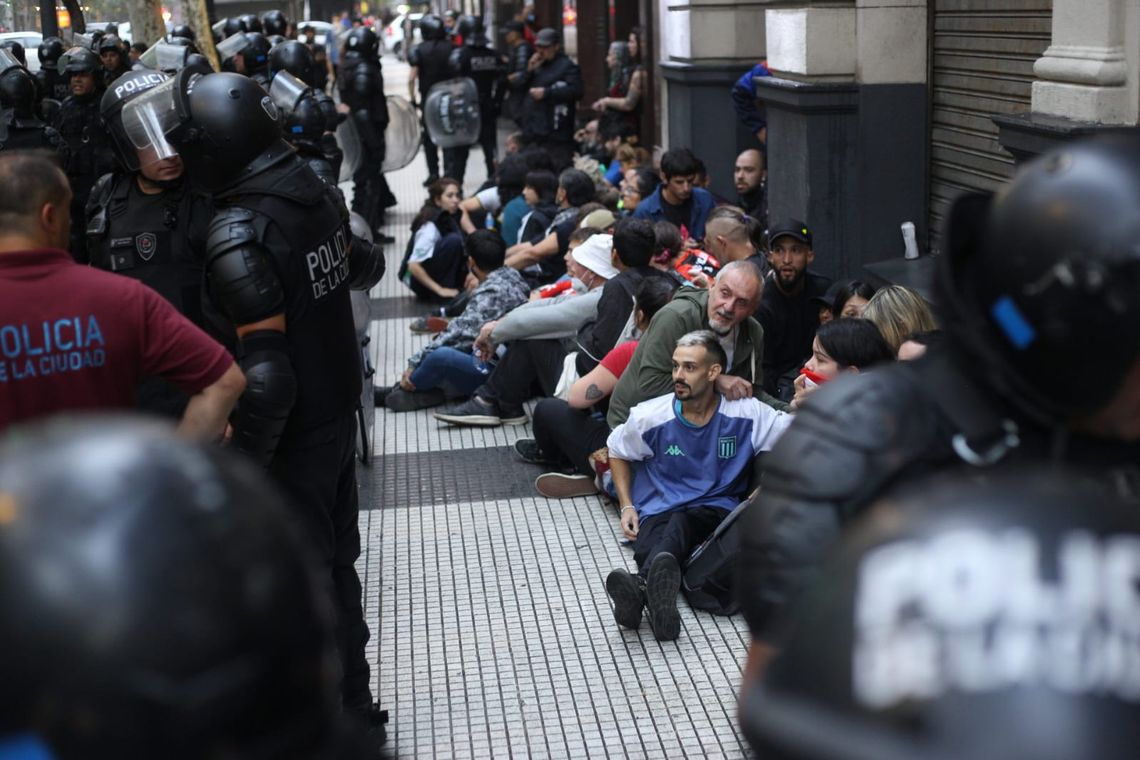 Marcha en el Congreso: confirman que hay 103 detenidos