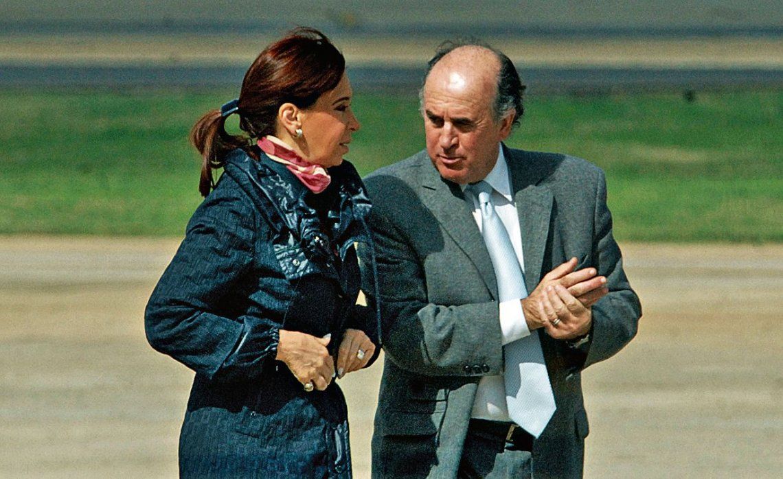 Nuevas escuchas de Cristina Kirchner y Parrilli: exabruptos, risas y ataque a opositores y aliados