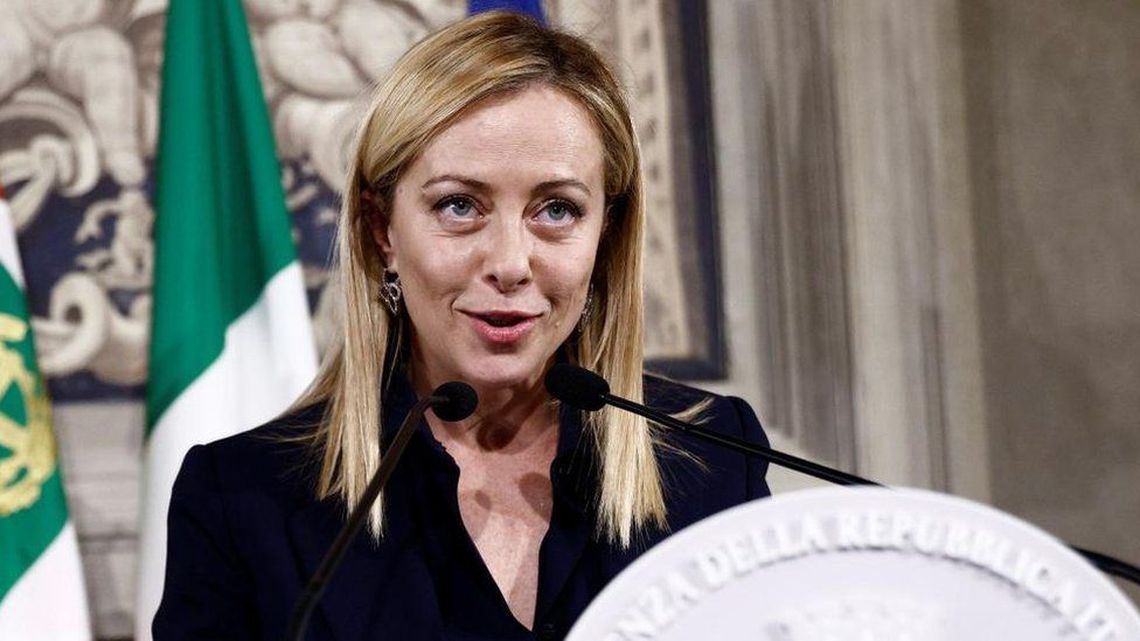 Giorgia Meloni asume como primera ministra de Italia.