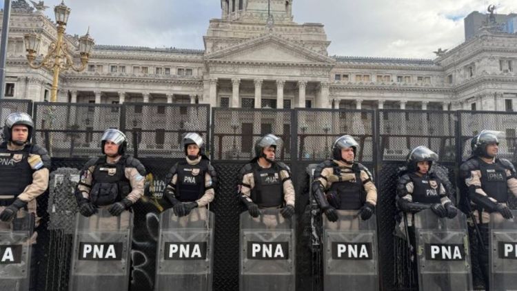 El Ministerio de Seguridad de la Nación desplegara el habitual operativo comandado por las fuerzas federales bajo el protocolo antipiquetes.&nbsp;