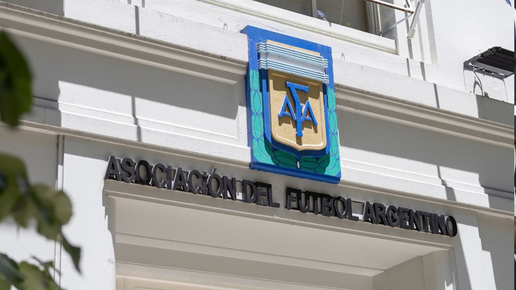 AFA oficializó las nuevas reglas del fútbol argentino: qué cambia desde el Clausura