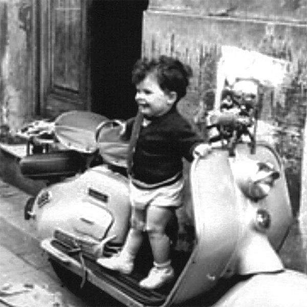 Macri a los 2 años en 1961