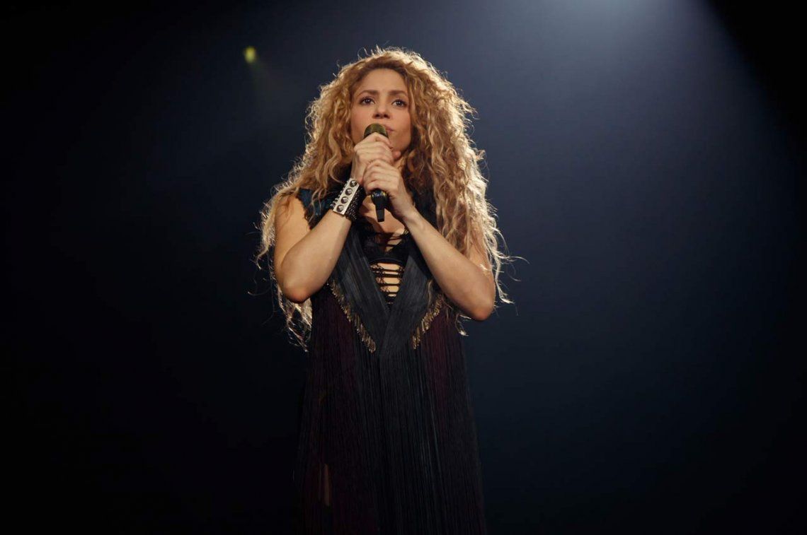 Popular sortea dos pares de entradas para el show de Shakira en Argentina