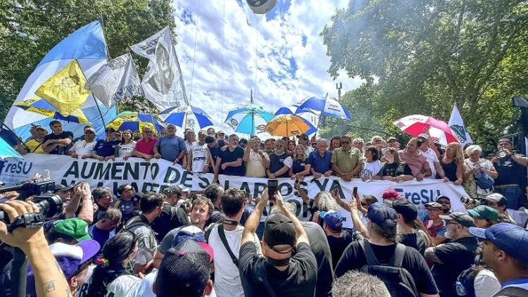 El motivo del paro será el tratamiento de la reforma laboral.