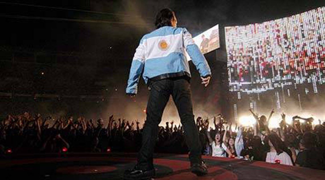U2 retrasó su show por el partido de la Argentina