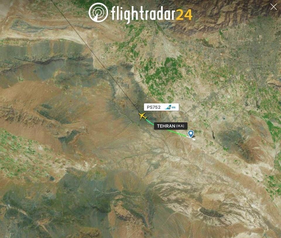 Se estrella un avión con 176 tripulantes en Teherán