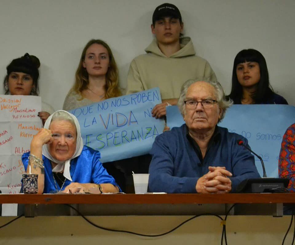 Pérez Esquivel y Cortiñas se manifestaron por los derechos de la infancia