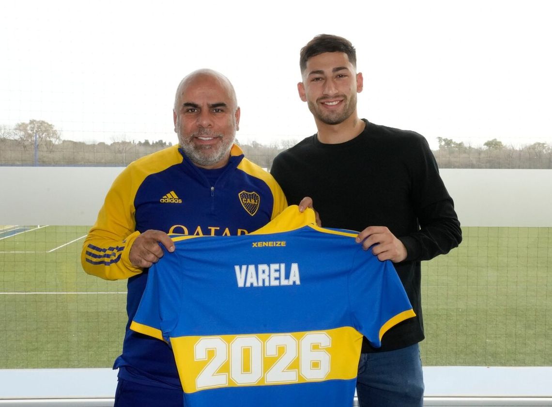 Alan Varela renovó su contrato con Boca.