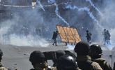 Los manifestantes exigen la renuncia del presidente boliviano, Rodrigo Paz.