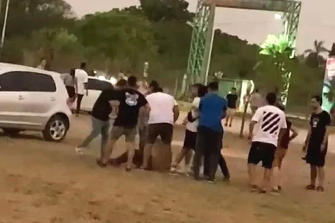 Corrientes: un grupo de rugbiers atacó a un joven a la salida del corsódromo.