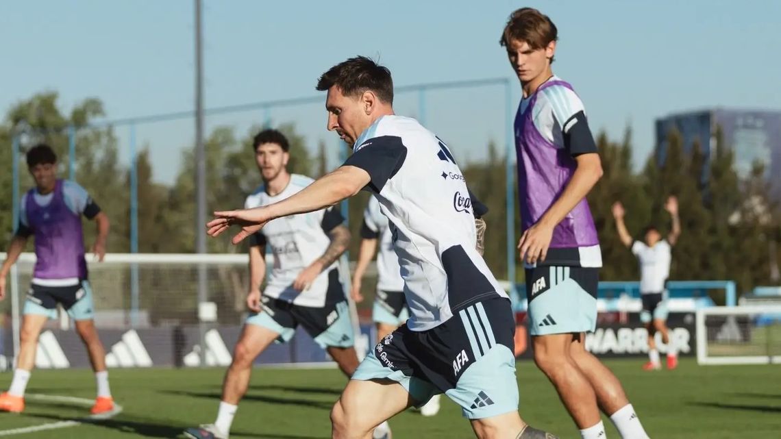 Con Lionel Messi como líder, varios jugadores se juegan sus últimas chances de cara al Mundial 2026. Con Lionel Messi como líder, varios jugadores se juegan sus últimas chances de cara al Mundial 2026.