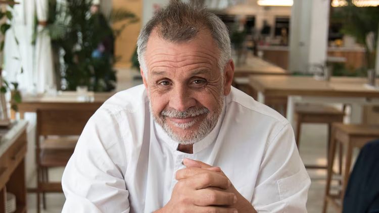 Christian Petersen fue recibido por un equipo médico interdisciplinario en el Hospital Alemán.