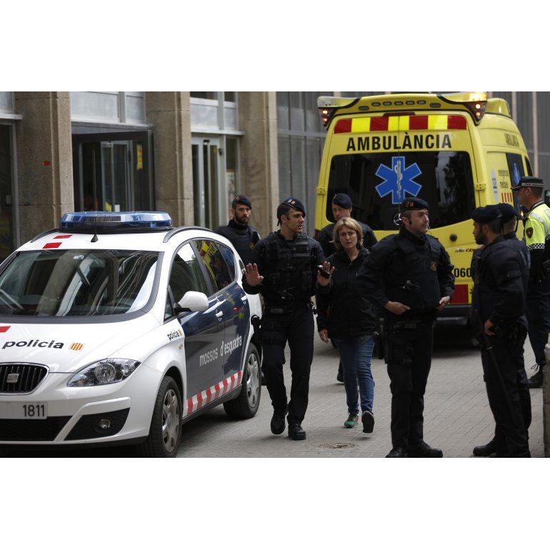 Alumno mató a profesor con una ballesta y un machete