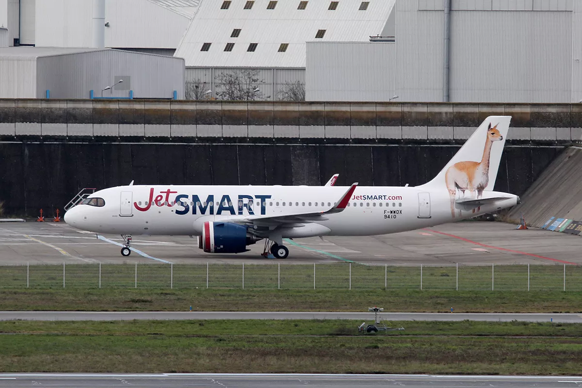 Copiloto de JetSmart aterrizó el avión en Córdoba por desvanecimiento del piloto.