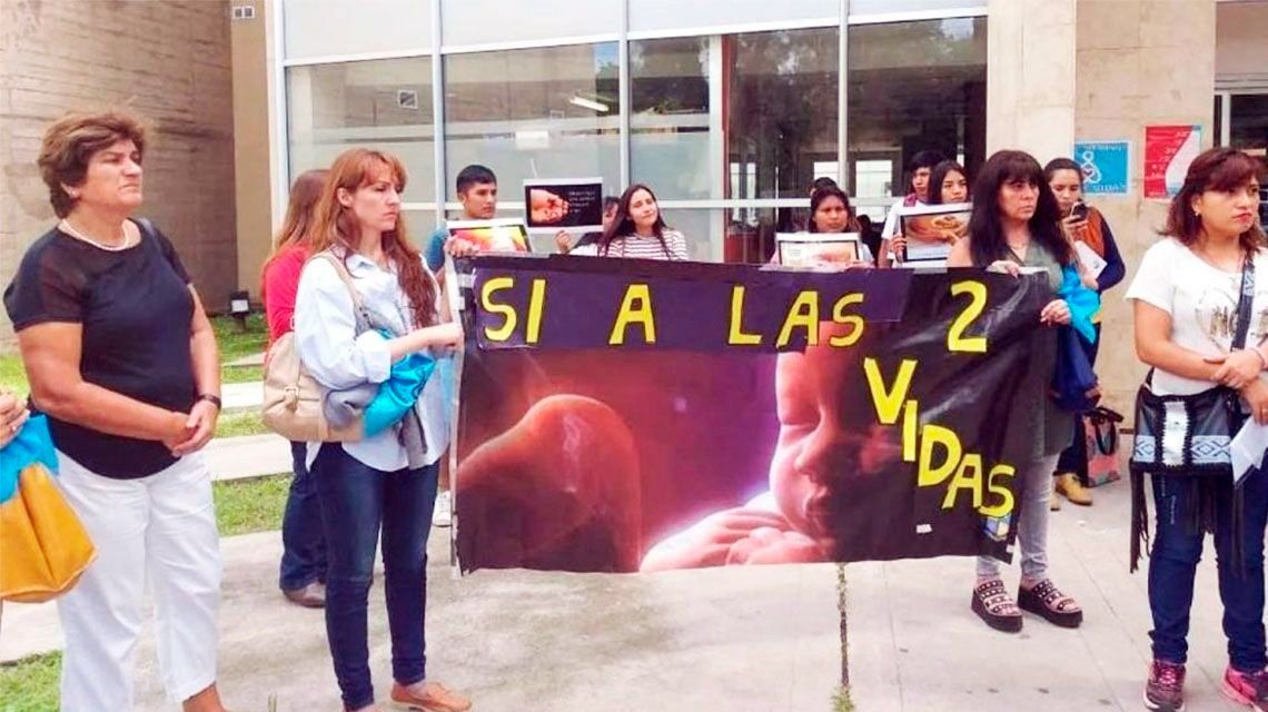 Aborto: denuncian maniobras dilatorias para no aplicar el protocolo a una nena violada