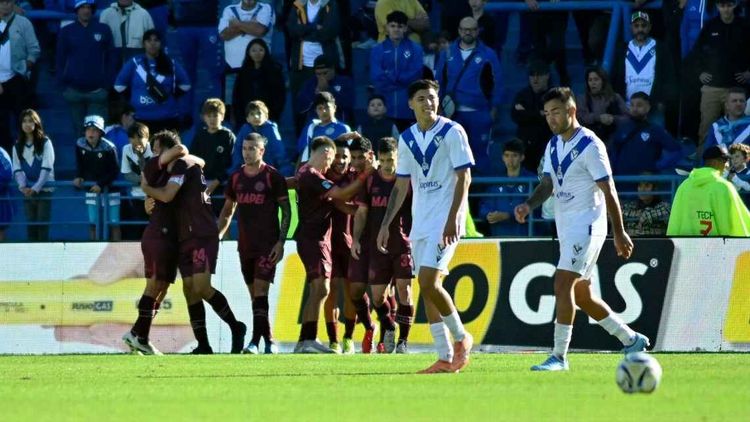 Lanús se llevó una buena victoria ante Vélez en Liniers.