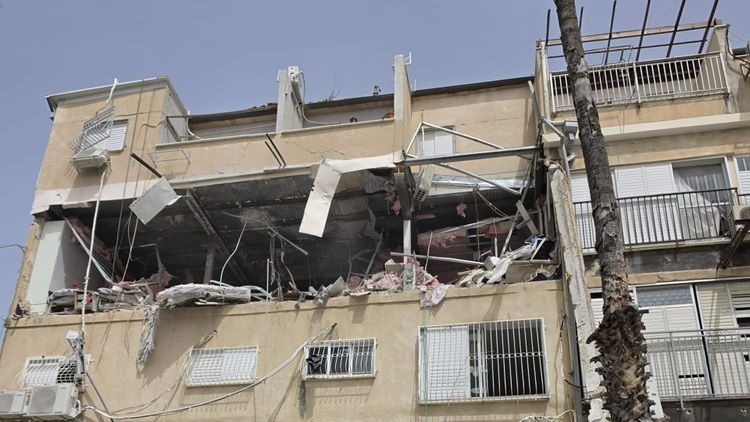 La ofensiva iraní provocó graves daños materiales en edificios residenciales.