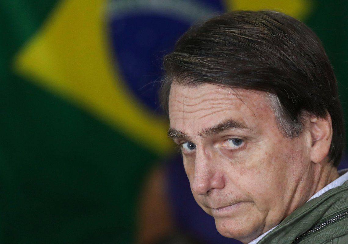 Las antipopulares primeras medidas de Jair Bolsonaro como presidente de Brasil: bajó el salario mínimo, redujo derechos a la comunidad LGBT y arremetió contra los indígenas