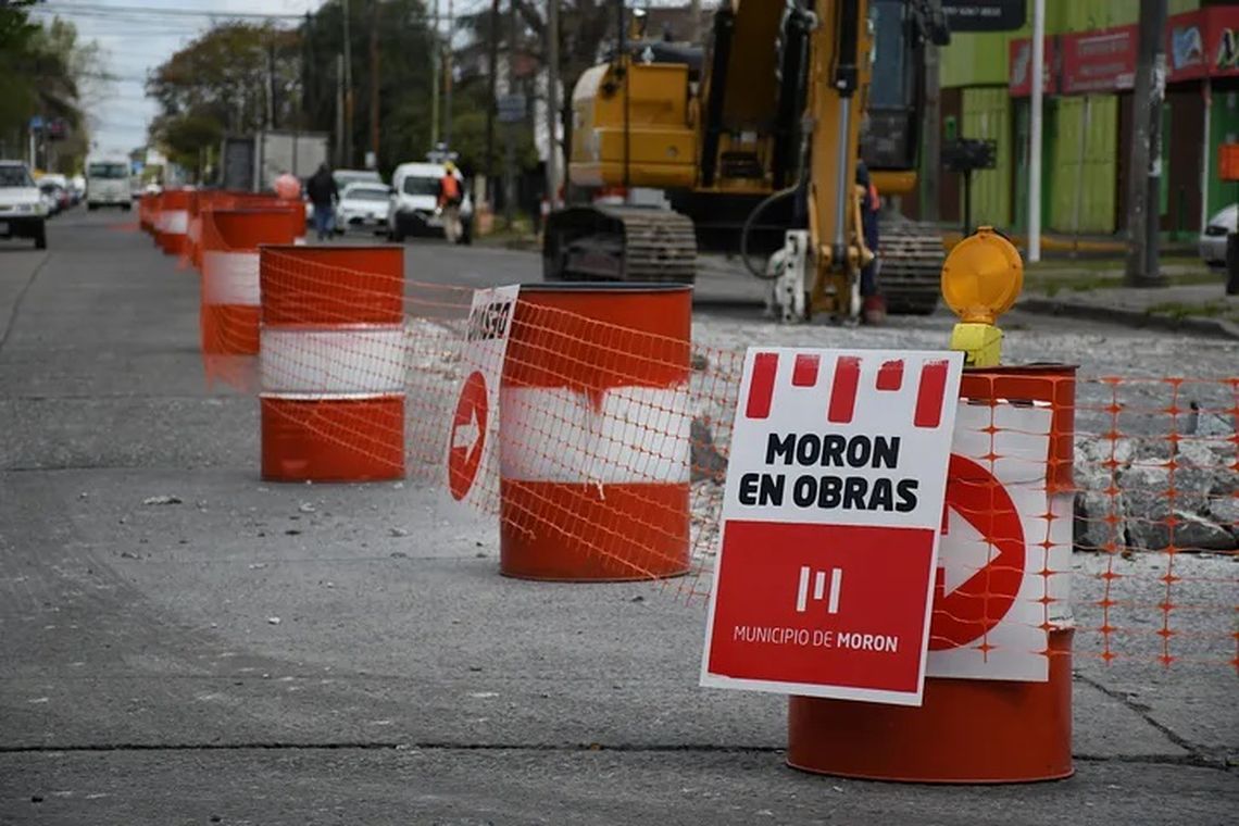 Morón continúa con los trabajos de reconstrucción y renovación de la Avenida Arenales