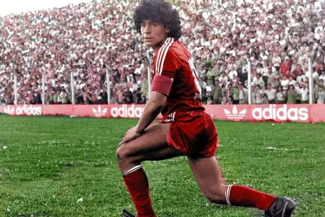 Diego debutó con la número 16 en la espalda.