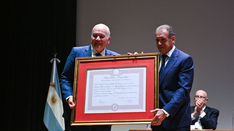 Otorgan a Daniel Hadad el doctorado Honoris Causa de la Universidad de La Matanza