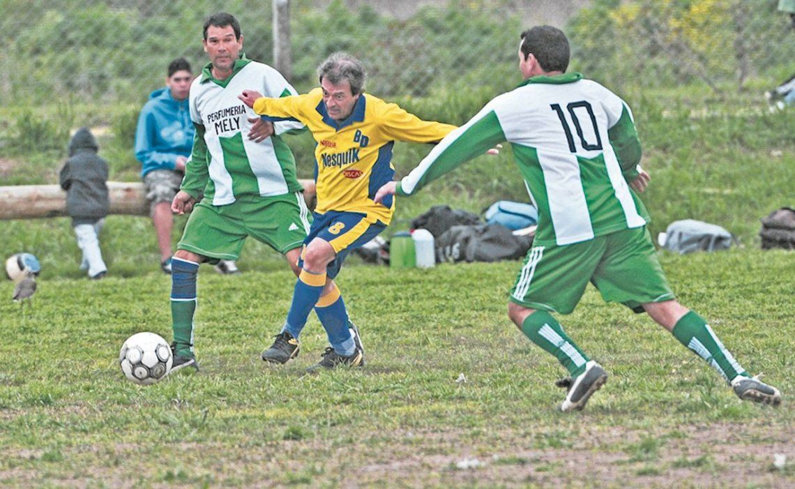 dLa competencia avanza en el fútbol amateur de la región.
