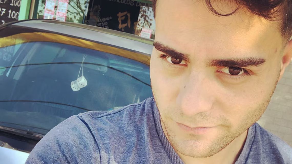 Ariel Javier Pirollo tenía 33 años y era padre de un niño de apenas un año.